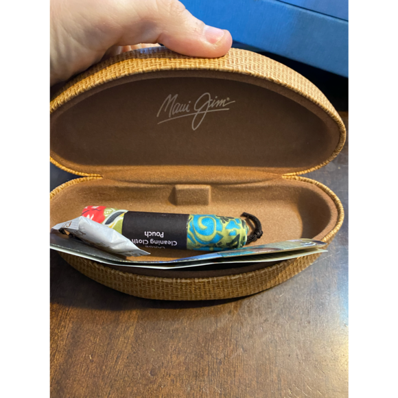 Maui Jim hard sunglass case ~ NEW - Picture 2 of 2